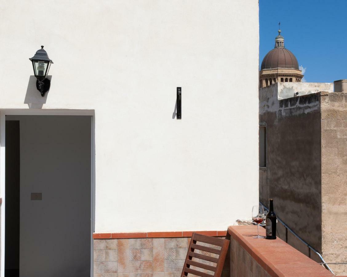 Bed and Breakfast Il Cortile Degli Artisti Марсала Экстерьер фото